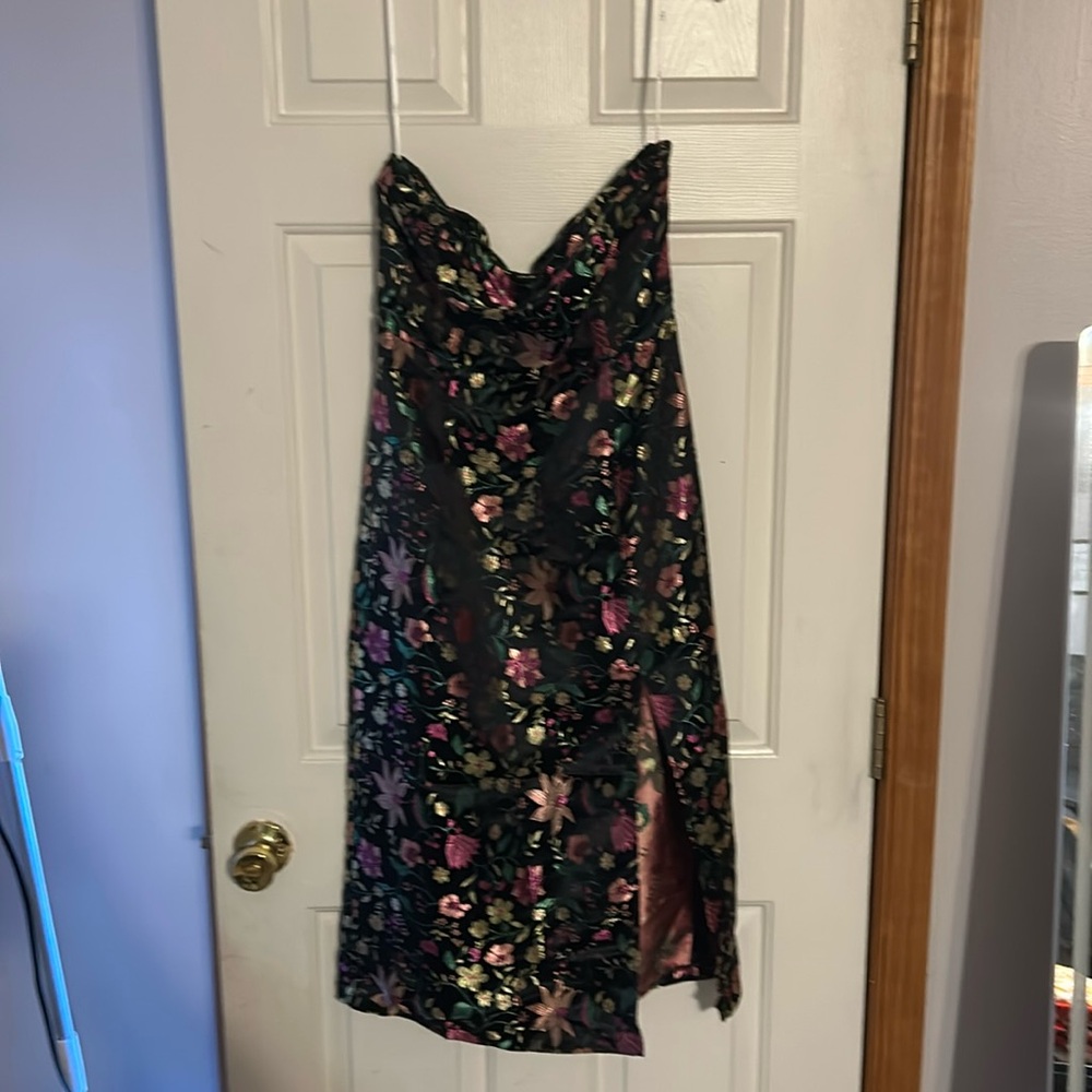 LuLus strapless floral midi dress